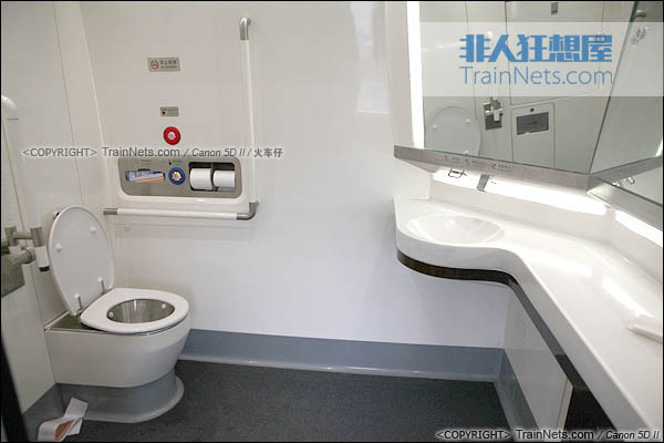 2014年4月21日。CRH380D，残疾人卫生间。（IMG-4522-140421/火车仔）