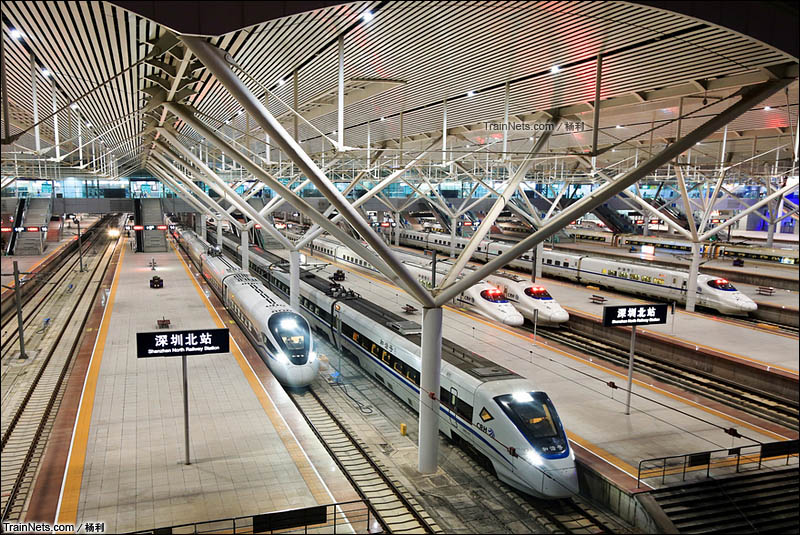 2016年2月4日。深圳北站13道待发的新型CRH1E-250NG系动卧列车。多列动卧在站内等待发车。（图/杨利）
