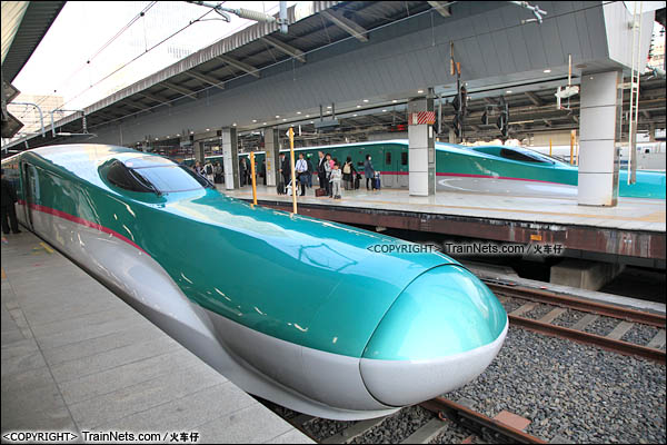 2015年。东京上野站。E5系新干线列车。（图/火车仔）